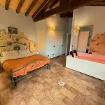 Scappo In Umbria, Casale Rusine *