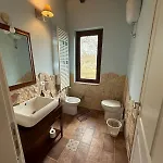 Scappo In Umbria, Casale Rusine *