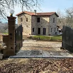 Scappo In Umbria, Casale Rusine *