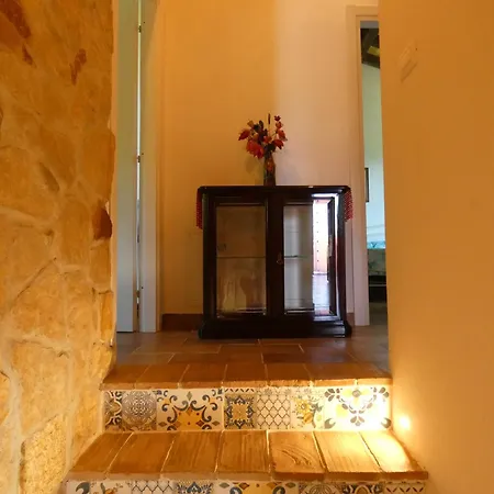 Scappo In Umbria, Casale Rusine