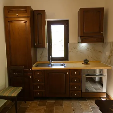 Scappo In Umbria, Casale Rusine *