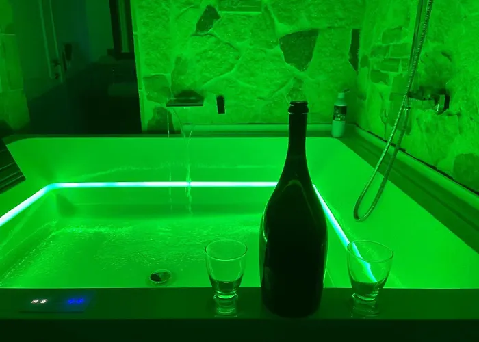 Scappo In Umbria, Casale Rusine *