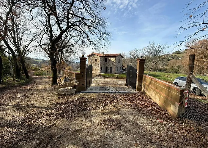 Scappo In Umbria, Casale Rusine